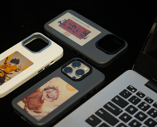 e-ink phone case